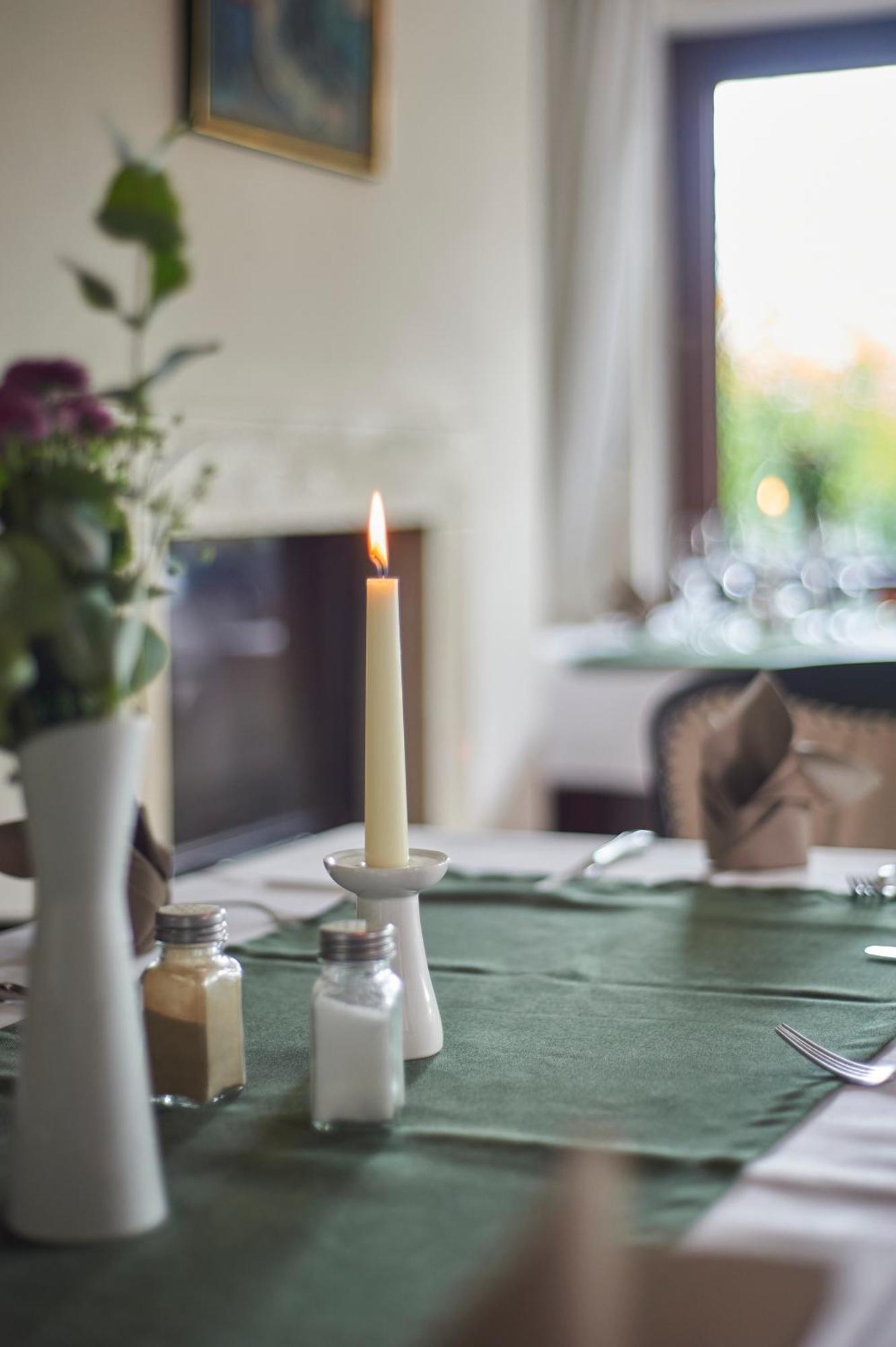 Hotel Restaurant Waldschloesschen 리에넨 외부 사진