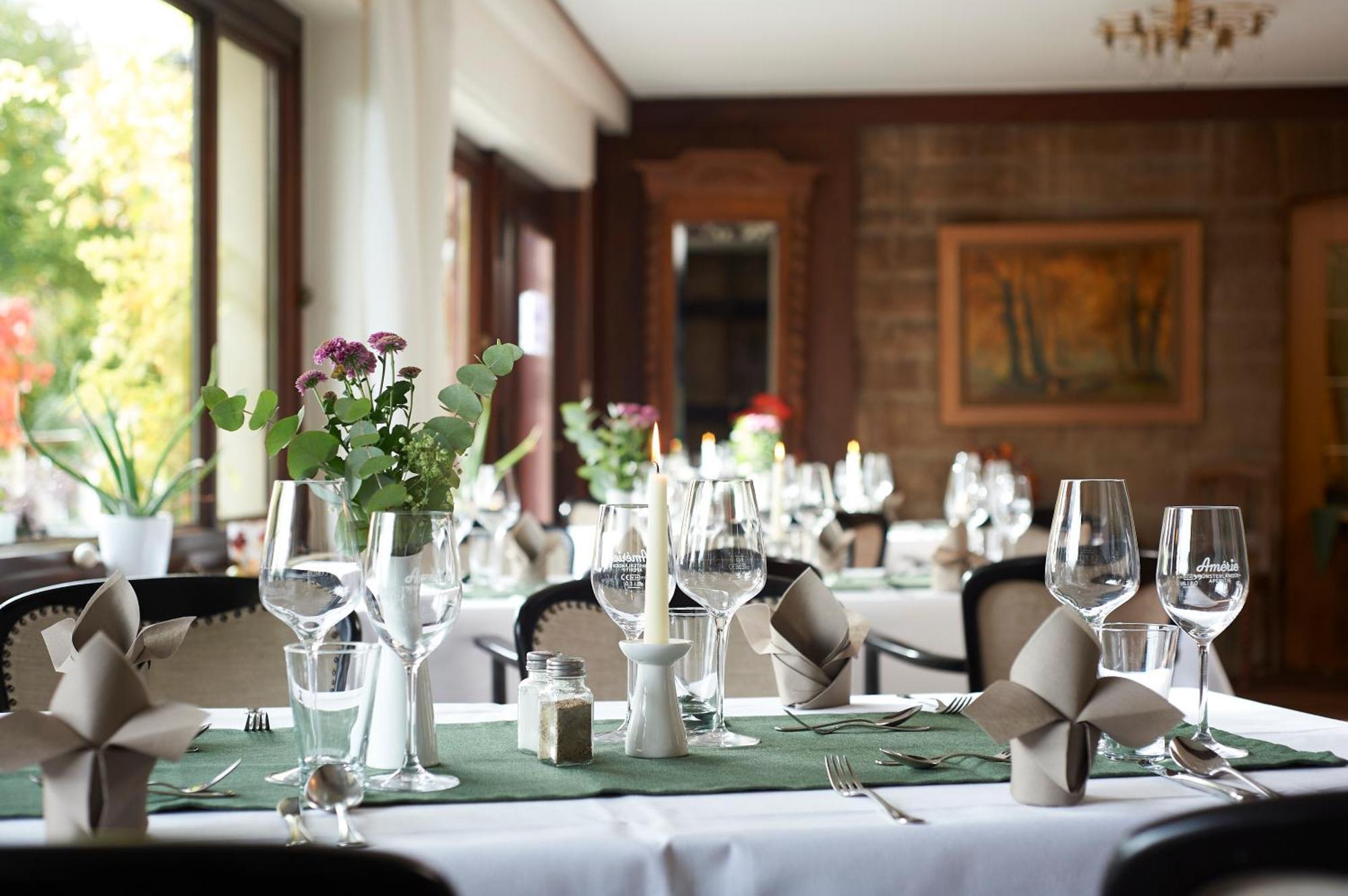 Hotel Restaurant Waldschloesschen 리에넨 외부 사진