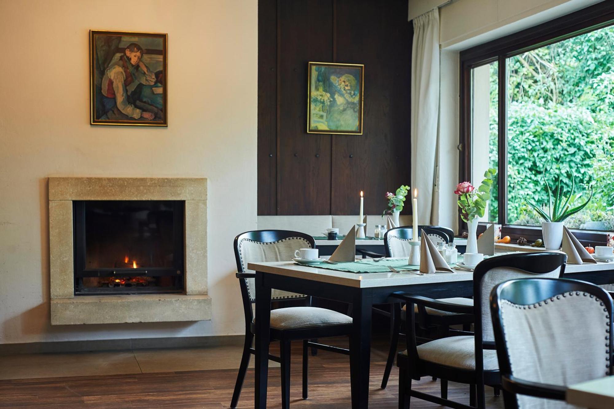 Hotel Restaurant Waldschloesschen 리에넨 외부 사진