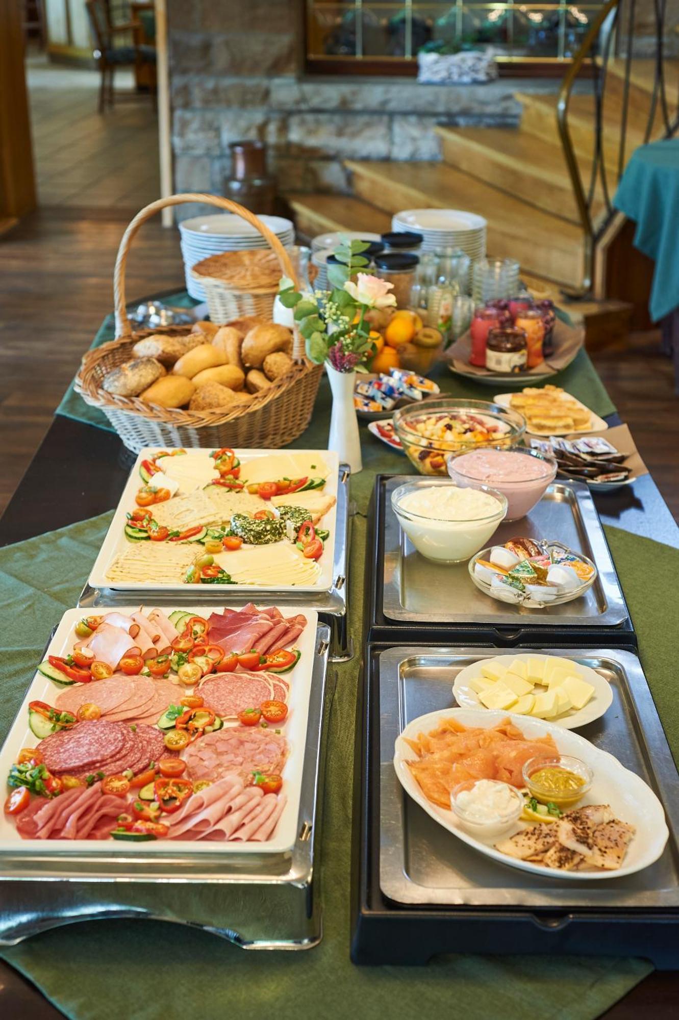 Hotel Restaurant Waldschloesschen 리에넨 외부 사진