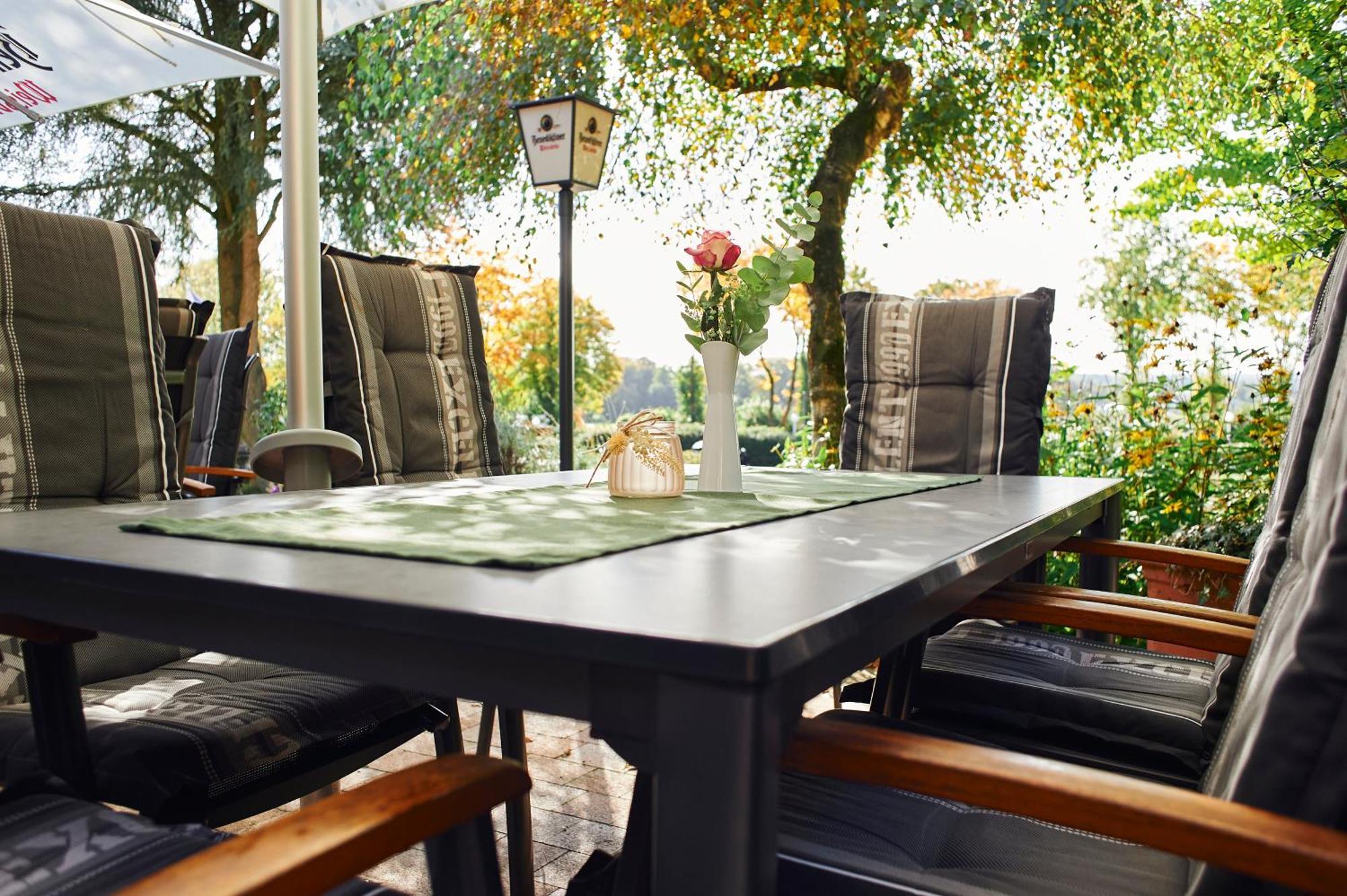 Hotel Restaurant Waldschloesschen 리에넨 외부 사진
