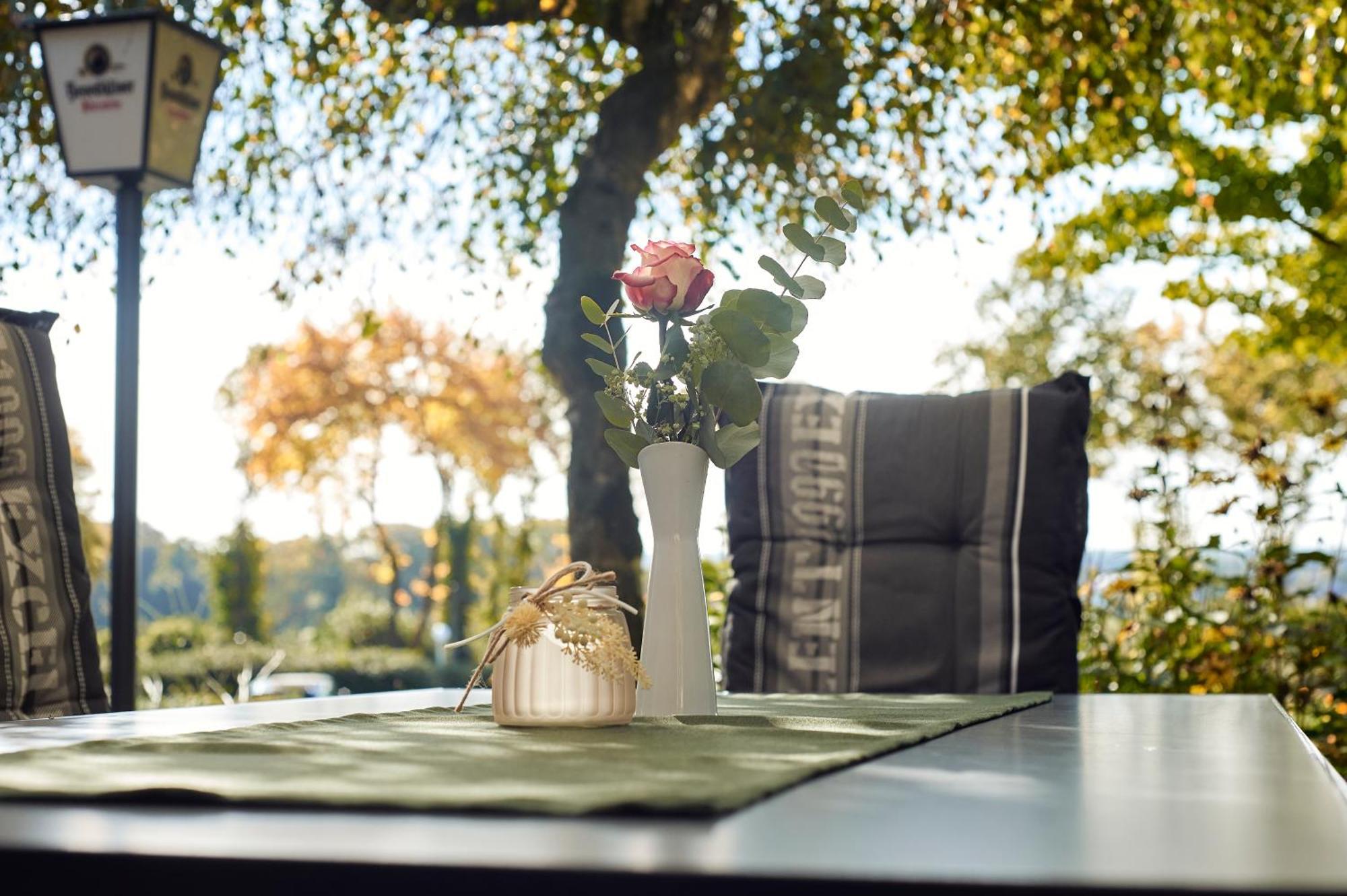 Hotel Restaurant Waldschloesschen 리에넨 외부 사진