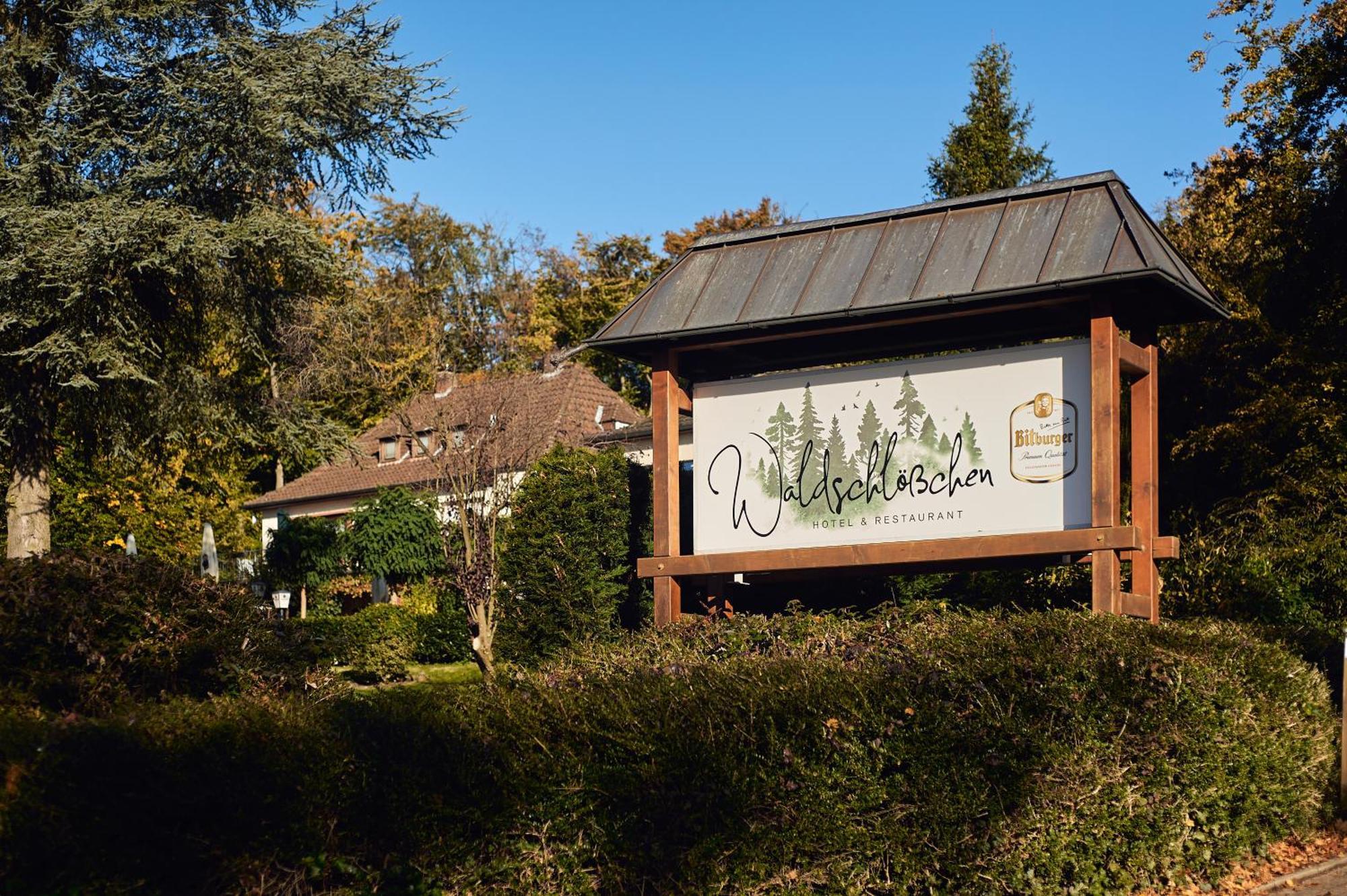 Hotel Restaurant Waldschloesschen 리에넨 외부 사진